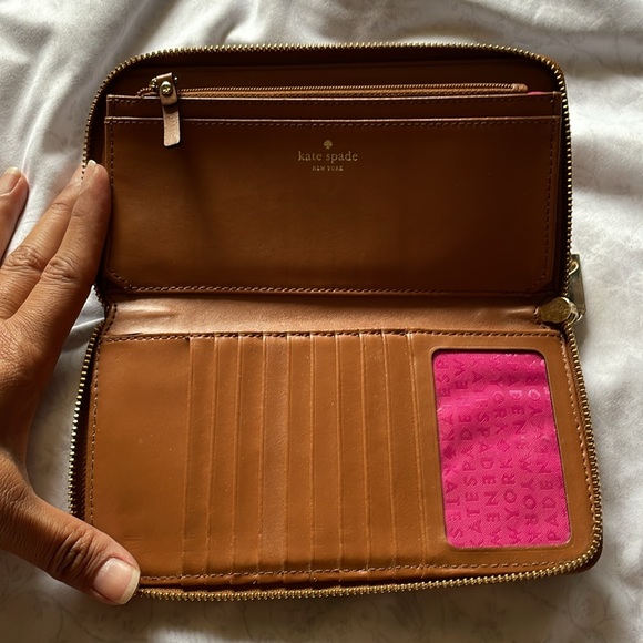 Kate Spade Large Brown Leather Continental Zip Wallet.   LE - Picture 7 of 11
